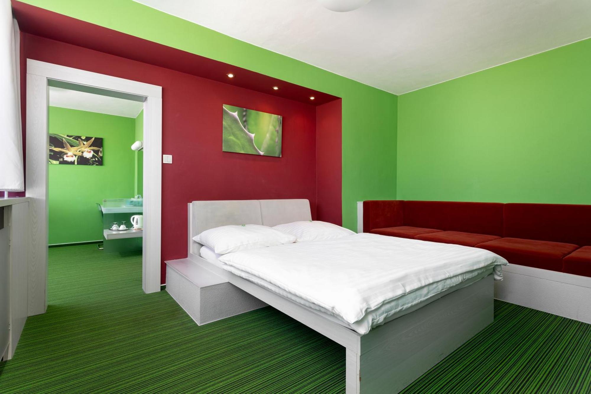 Hotel Koruna Όπαβα Εξωτερικό φωτογραφία