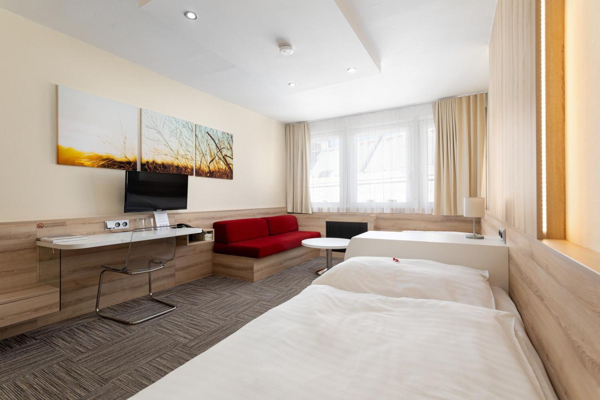 Hotel Koruna Όπαβα Εξωτερικό φωτογραφία